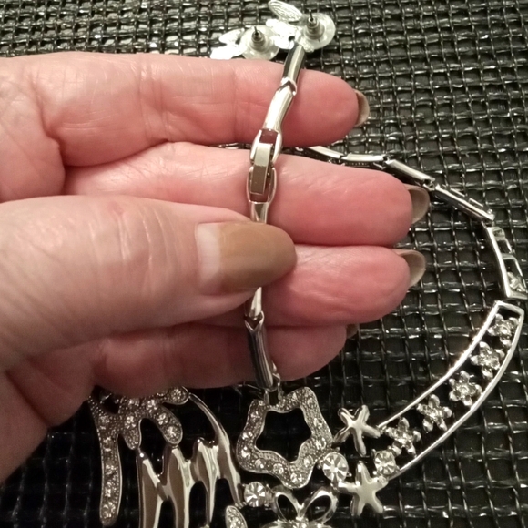 Crystal Rhodium Necklace Earrings Set - Picture 4 of 5